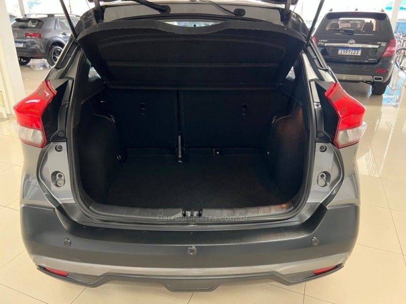NISSAN KICKS 1.6 16V SV XTRONIC 2019/2020 CIMIRRO AUTOMÓVEIS TAQUARA / Carros no Vale NISSAN KICKS 1.6 16V SV XTRONIC 2019/2020 CIMIRRO AUTOMÓVEIS TAQUARA / Carros no Vale