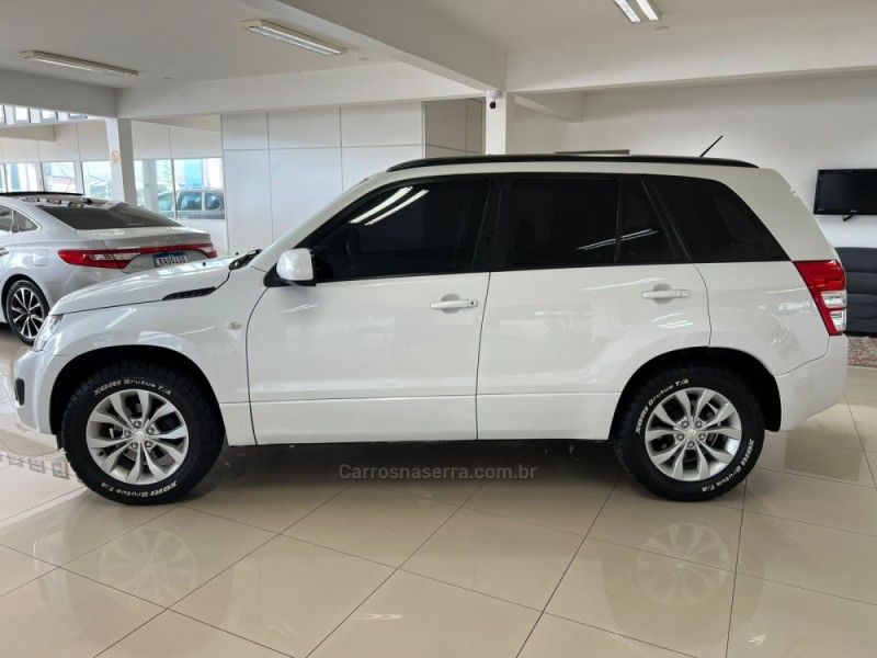 SUZUKI GRAND VITARA 2.0 4X2 16V 2012/2013 CIMIRRO AUTOMÓVEIS TAQUARA / Carros no Vale SUZUKI GRAND VITARA 2.0 4X2 16V 2012/2013 CIMIRRO AUTOMÓVEIS TAQUARA / Carros no Vale