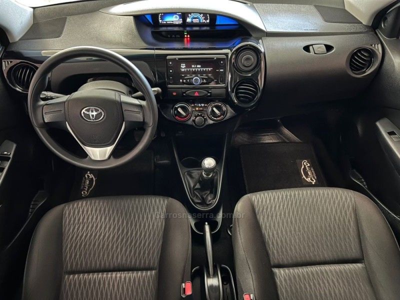TOYOTA ETIOS 1.3 X 16V 2019/2019 CIMIRRO AUTOMÓVEIS TAQUARA / Carros no Vale TOYOTA ETIOS 1.3 X 16V 2019/2019 CIMIRRO AUTOMÓVEIS TAQUARA / Carros no Vale