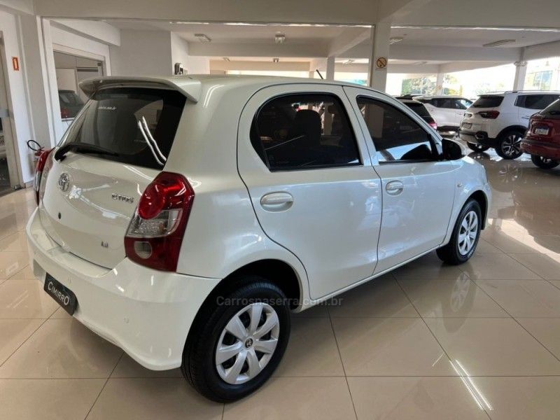 TOYOTA ETIOS 1.3 X 16V 2019/2019 CIMIRRO AUTOMÓVEIS TAQUARA / Carros no Vale TOYOTA ETIOS 1.3 X 16V 2019/2019 CIMIRRO AUTOMÓVEIS TAQUARA / Carros no Vale