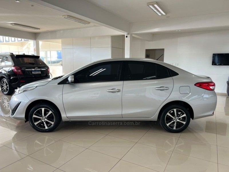 TOYOTA YARIS 1.5 XL LIVE SEDAN 16V 2020/2021 CIMIRRO AUTOMÓVEIS TAQUARA / Carros no Vale TOYOTA YARIS 1.5 XL LIVE SEDAN 16V 2020/2021 CIMIRRO AUTOMÓVEIS TAQUARA / Carros no Vale
