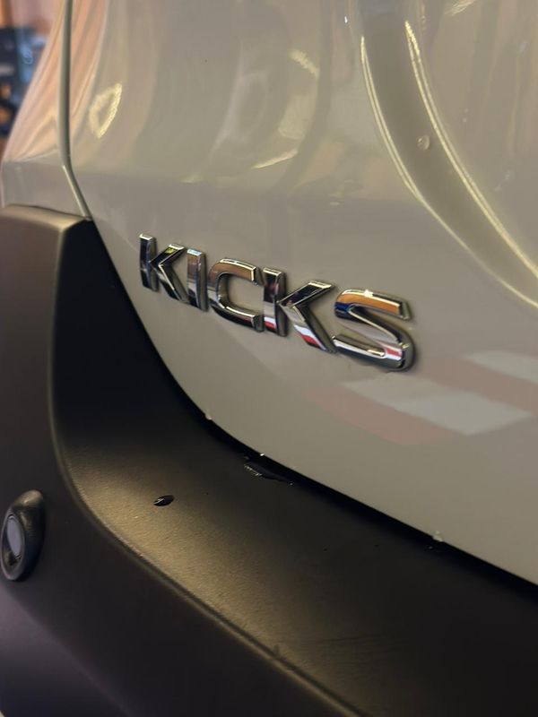 Nissan Kicks Sl Cvt 2018/2018 DL MOTORS LAJEADO / Carros no Vale