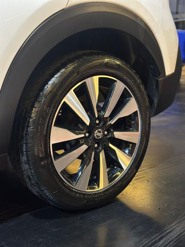 Nissan Kicks Sl Cvt 2018/2018 DL MOTORS LAJEADO / Carros no Vale