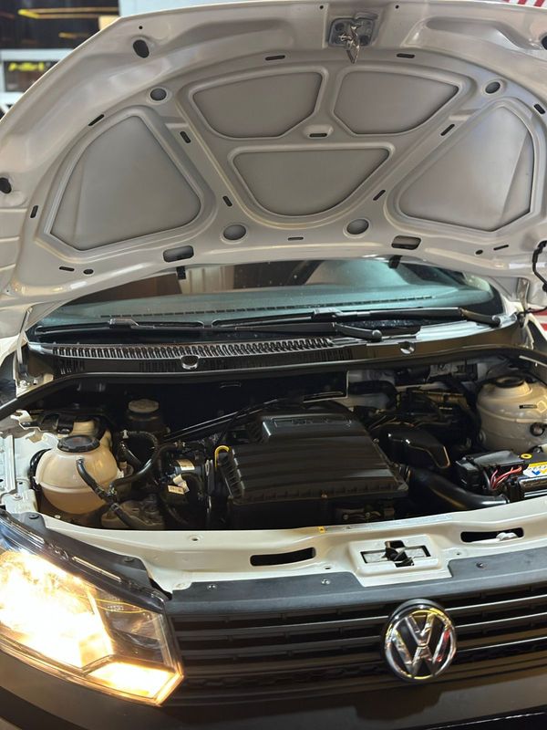 Volkswagen Saveiro Cs Rb Mpi 2022/2023 DL MOTORS LAJEADO / Carros no Vale