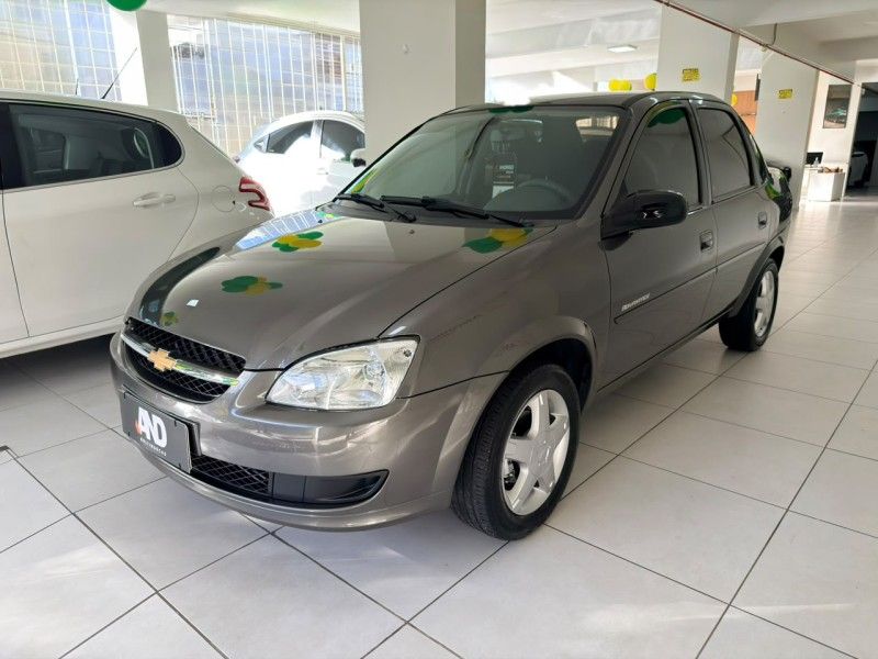 CHEVROLET CORSA 1.0 LS CLASSIC ADVANTAGE 2014/2015 ANDRIGO VEÍCULOS CAXIAS DO SUL / Carros no Vale CHEVROLET CORSA 1.0 LS CLASSIC ADVANTAGE 2014/2015 ANDRIGO VEÍCULOS CAXIAS DO SUL / Carros no Vale