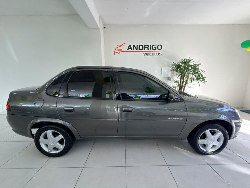 CHEVROLET CORSA 1.0 LS CLASSIC ADVANTAGE 2014/2015 ANDRIGO VEÍCULOS CAXIAS DO SUL / Carros no Vale CHEVROLET CORSA 1.0 LS CLASSIC ADVANTAGE 2014/2015 ANDRIGO VEÍCULOS CAXIAS DO SUL / Carros no Vale