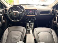 FIAT TORO 2.0 16V TURBO VOLCANO AT9 4X4 2017/2017 ANDRIGO VEÍCULOS CAXIAS DO SUL / Carros no Vale