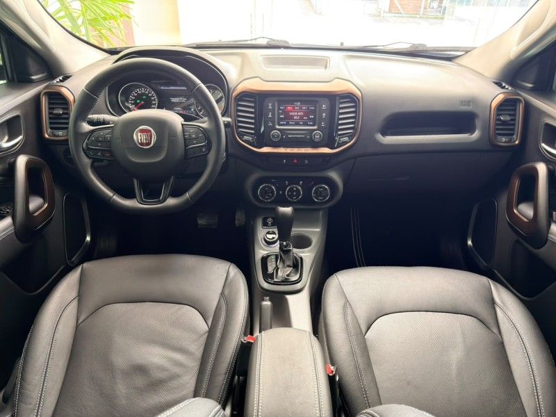 FIAT TORO 2.0 16V TURBO VOLCANO AT9 4X4 2017/2017 ANDRIGO VEÍCULOS CAXIAS DO SUL / Carros no Vale FIAT TORO 2.0 16V TURBO VOLCANO AT9 4X4 2017/2017 ANDRIGO VEÍCULOS CAXIAS DO SUL / Carros no Vale