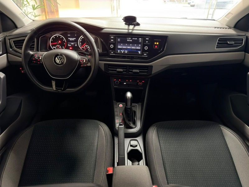 VOLKSWAGEN VIRTUS 1.0 200 TSI COMFORTLINE 2018/2019 ANDRIGO VEÍCULOS CAXIAS DO SUL / Carros no Vale