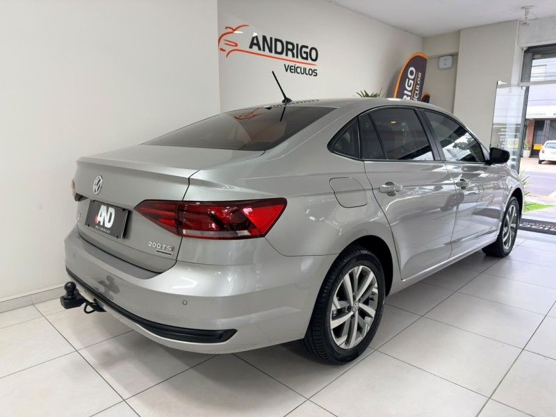 VOLKSWAGEN VIRTUS 1.0 200 TSI COMFORTLINE 2018/2019 ANDRIGO VEÍCULOS CAXIAS DO SUL / Carros no Vale