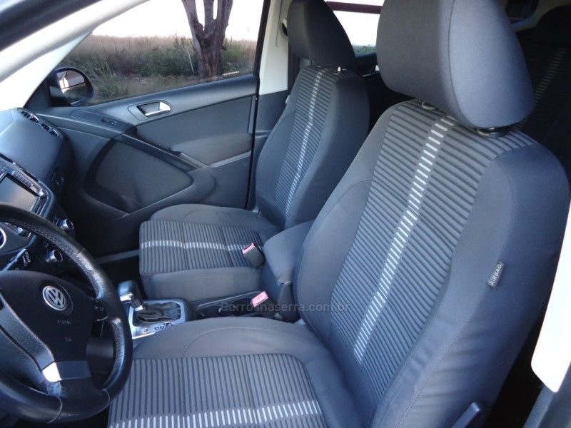 VOLKSWAGEN TIGUAN 2.0 TSI 16V TURBO TIPTRONIC 2010/2010 BOURSCHEID CARROS E MOTOS SANTA CLARA DO SUL / Carros no Vale