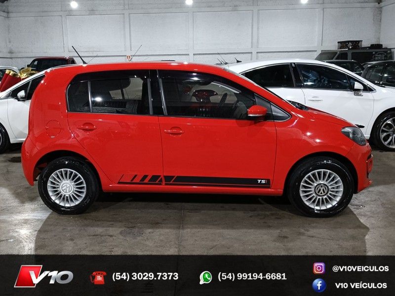 VOLKSWAGEN UP 1.0 TSI MOVE UP 12V 2016/2017 V10 VEÍCULOS CAXIAS DO SUL / Carros no Vale VOLKSWAGEN UP 1.0 TSI MOVE UP 12V 2016/2017 V10 VEÍCULOS CAXIAS DO SUL / Carros no Vale