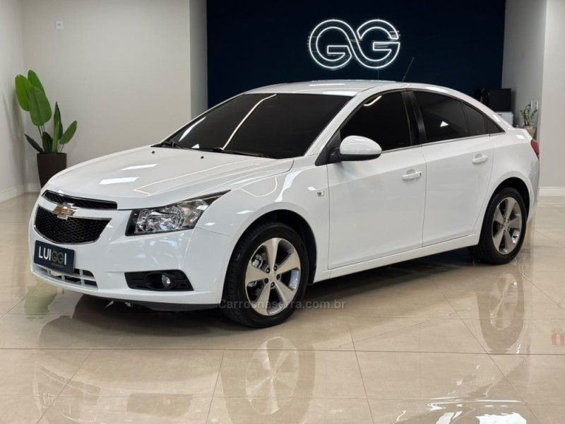 CHEVROLET CRUZE 1.8 LT 16V 2014/2014 LUIGGI AUTOMÓVEIS CARLOS BARBOSA / Carros no Vale