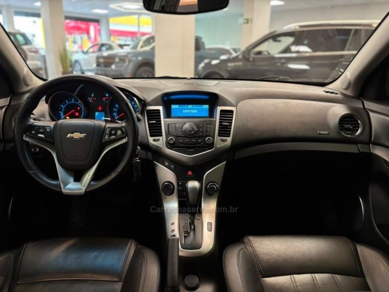 CHEVROLET CRUZE 1.8 LT 16V 2014/2014 LUIGGI AUTOMÓVEIS CARLOS BARBOSA / Carros no Vale