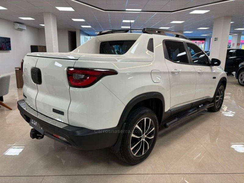 FIAT TORO 2.0 16V ULTRA 4X4 AT9 2019/2020 LUIGGI AUTOMÓVEIS CARLOS BARBOSA / Carros no Vale FIAT TORO 2.0 16V ULTRA 4X4 AT9 2019/2020 LUIGGI AUTOMÓVEIS CARLOS BARBOSA / Carros no Vale