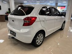 FORD KA 1.0 SE PLUS 12V 2017/2018 LUIGGI AUTOMÓVEIS CARLOS BARBOSA / Carros no Vale