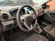 FORD KA 1.0 SE PLUS 12V 2017/2018 LUIGGI AUTOMÓVEIS CARLOS BARBOSA / Carros no Vale