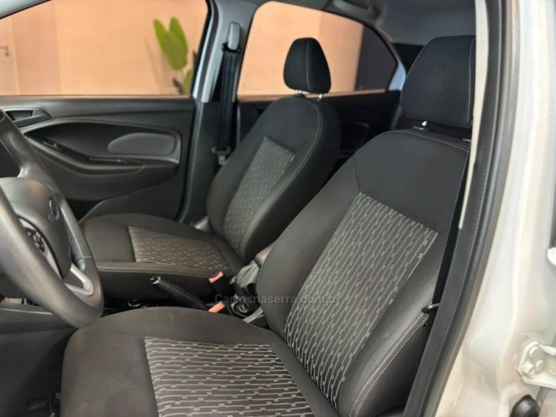FORD KA 1.0 SE PLUS 12V 2017/2018 LUIGGI AUTOMÓVEIS CARLOS BARBOSA / Carros no Vale