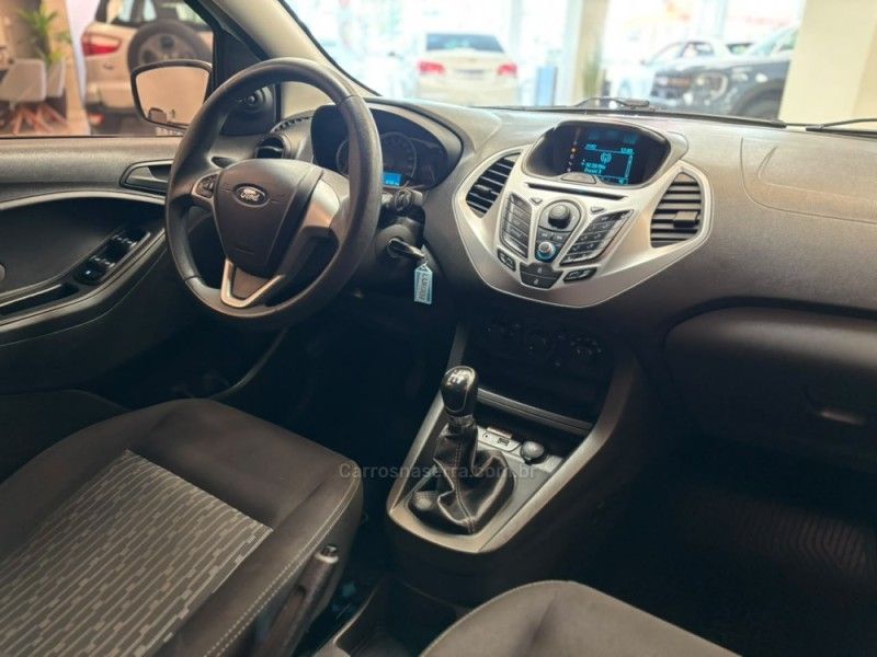 FORD KA 1.0 SE PLUS 12V 2017/2018 LUIGGI AUTOMÓVEIS CARLOS BARBOSA / Carros no Vale