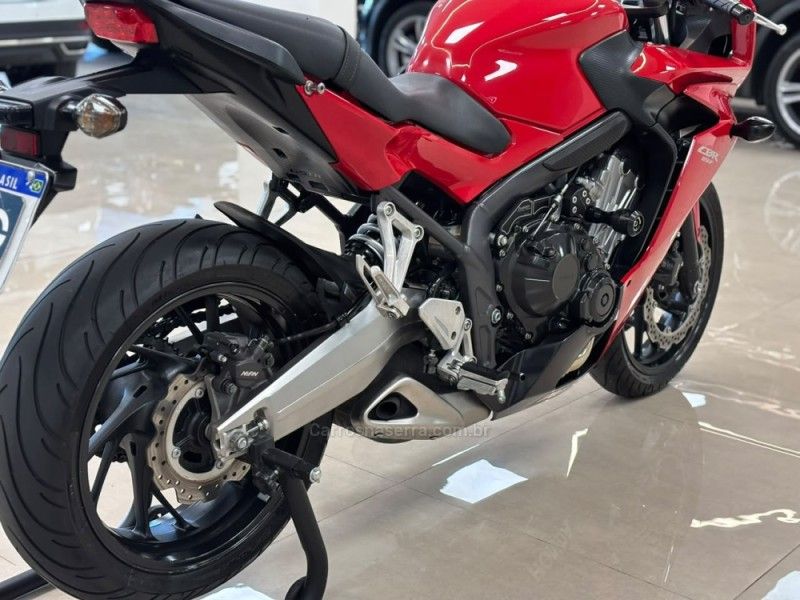 Honda Motos CBR 650F 2014/2015 LUIGGI AUTOMÓVEIS CARLOS BARBOSA / Carros no Vale