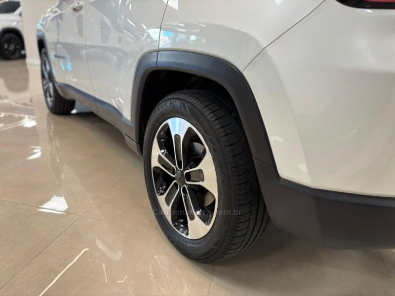 JEEP COMPASS 2.0 16V LONGITUDE 2018/2018 LUIGGI AUTOMÓVEIS CARLOS BARBOSA / Carros no Vale JEEP COMPASS 2.0 16V LONGITUDE 2018/2018 LUIGGI AUTOMÓVEIS CARLOS BARBOSA / Carros no Vale