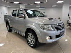 TOYOTA HILUX 3.0 SRV 4X4 CD 16V TURBO INTERCOOLER 2013/2014 LUIGGI AUTOMÓVEIS CARLOS BARBOSA / Carros no Vale