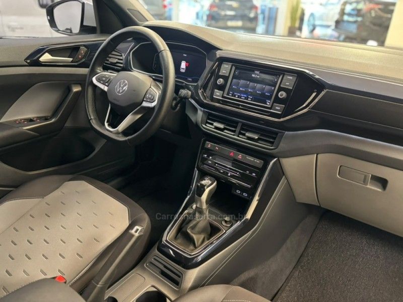 VOLKSWAGEN T-CROSS 1.0 COMFORTLINE TSI 2023/2023 LUIGGI AUTOMÓVEIS CARLOS BARBOSA / Carros no Vale