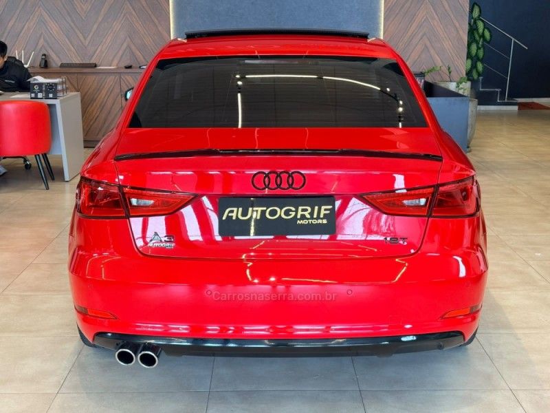 AUDI A3 1.8 TFSI SEDAN AMBITION 16V 180CV S TRONIC 2015/2015 AUTOGRIF MOTORS CAMPO BOM / Carros no Vale AUDI A3 1.8 TFSI SEDAN AMBITION 16V 180CV S TRONIC 2015/2015 AUTOGRIF MOTORS CAMPO BOM / Carros no Vale