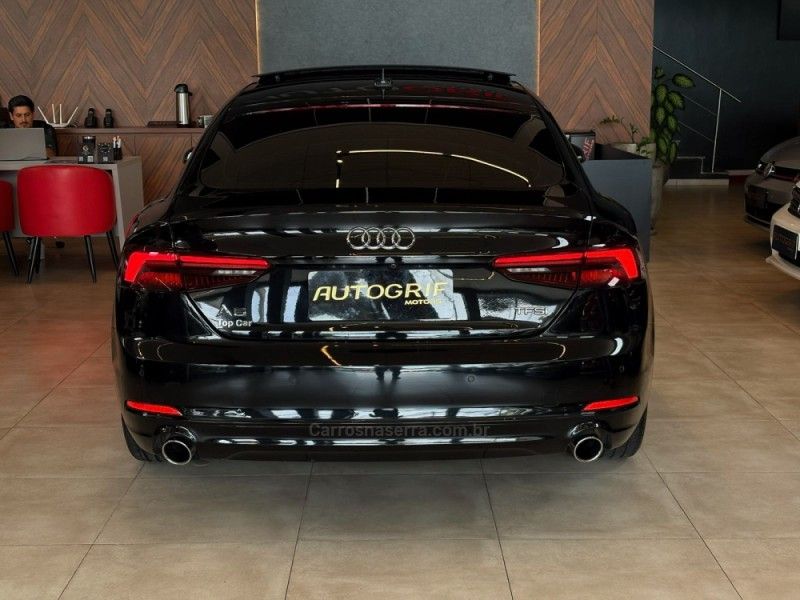 AUDI A5 2.0 TFSI SPORTBACK AMBIENTE 16V MULTITRONIC 2018/2018 AUTOGRIF MOTORS CAMPO BOM / Carros no Vale AUDI A5 2.0 TFSI SPORTBACK AMBIENTE 16V MULTITRONIC 2018/2018 AUTOGRIF MOTORS CAMPO BOM / Carros no Vale