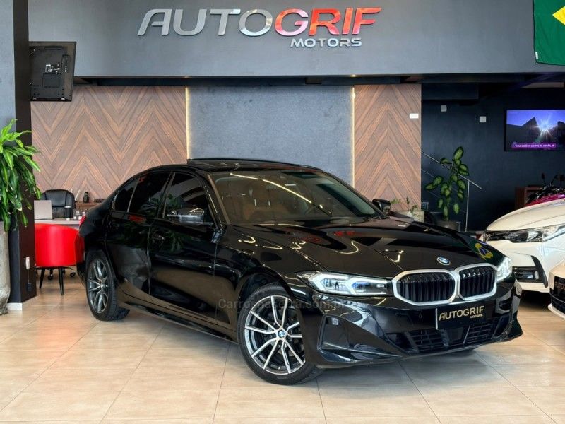 BMW 320I 2.0 SPORT GP 16V TURBO 2023/2023 AUTOGRIF MOTORS CAMPO BOM / Carros no Vale