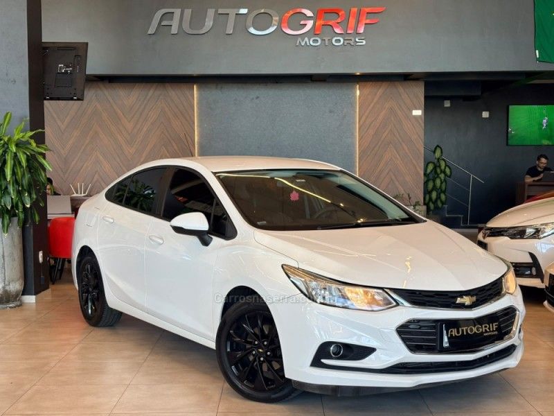 CHEVROLET CRUZE 1.4 TURBO LT 16V 2018/2018 AUTOGRIF MOTORS CAMPO BOM / Carros no Vale