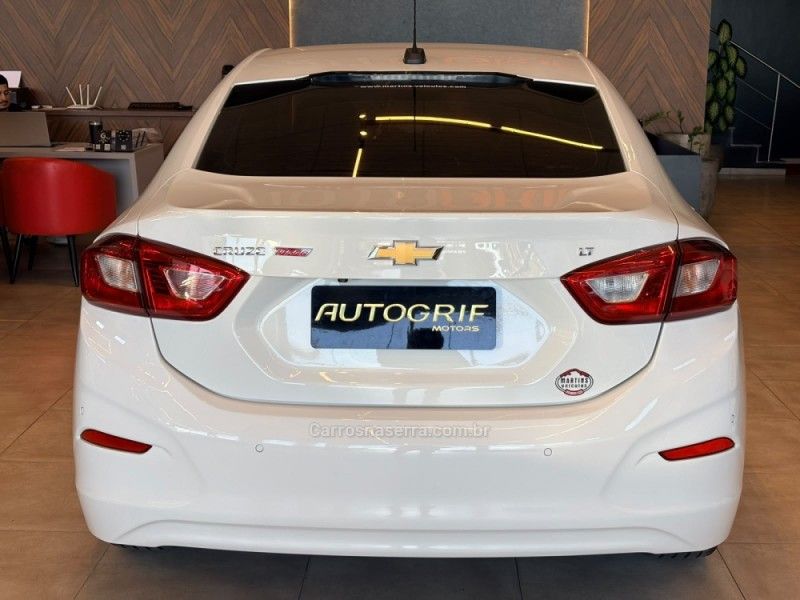 CHEVROLET CRUZE 1.4 TURBO LT 16V 2018/2018 AUTOGRIF MOTORS CAMPO BOM / Carros no Vale