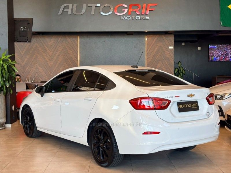 CHEVROLET CRUZE 1.4 TURBO LT 16V 2018/2018 AUTOGRIF MOTORS CAMPO BOM / Carros no Vale