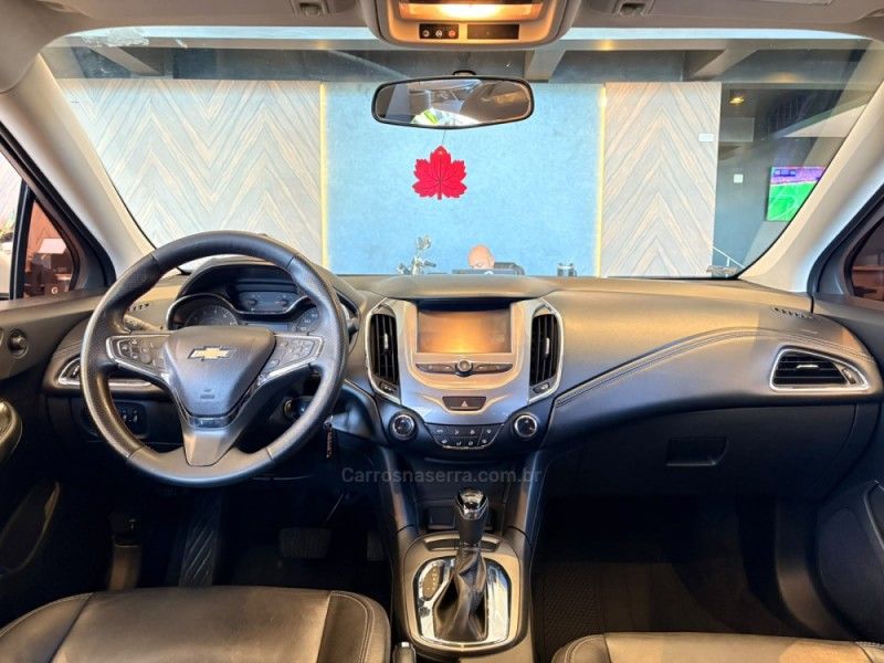 CHEVROLET CRUZE 1.4 TURBO LT 16V 2018/2018 AUTOGRIF MOTORS CAMPO BOM / Carros no Vale