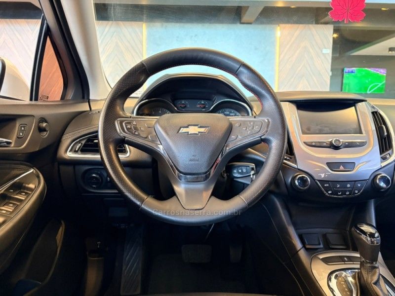 CHEVROLET CRUZE 1.4 TURBO LT 16V 2018/2018 AUTOGRIF MOTORS CAMPO BOM / Carros no Vale