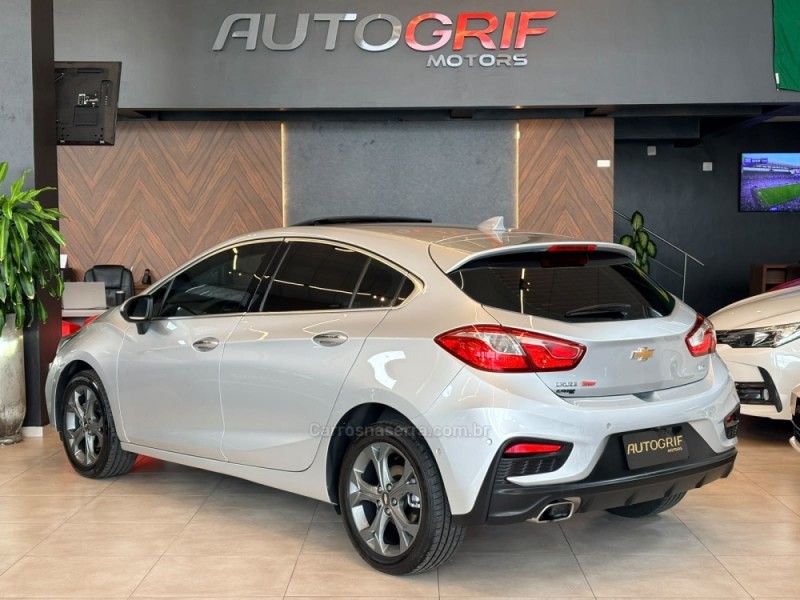 CHEVROLET CRUZE 1.4 TURBO LTZ II SPORT HATCH 16V 2017/2017 AUTOGRIF MOTORS CAMPO BOM / Carros no Vale CHEVROLET CRUZE 1.4 TURBO LTZ II SPORT HATCH 16V 2017/2017 AUTOGRIF MOTORS CAMPO BOM / Carros no Vale