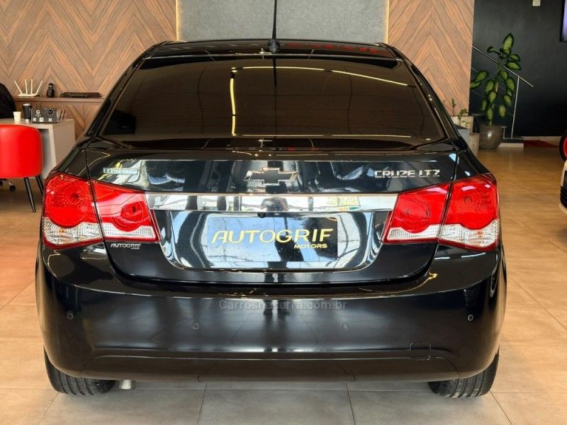 CHEVROLET CRUZE 1.8 LTZ 16V 2014/2014 AUTOGRIF MOTORS CAMPO BOM / Carros no Vale