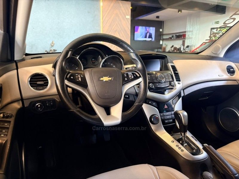 CHEVROLET CRUZE 1.8 LTZ 16V 2014/2014 AUTOGRIF MOTORS CAMPO BOM / Carros no Vale