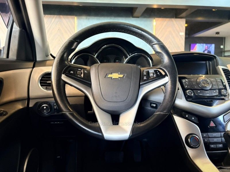 CHEVROLET CRUZE 1.8 LTZ 16V 2014/2014 AUTOGRIF MOTORS CAMPO BOM / Carros no Vale
