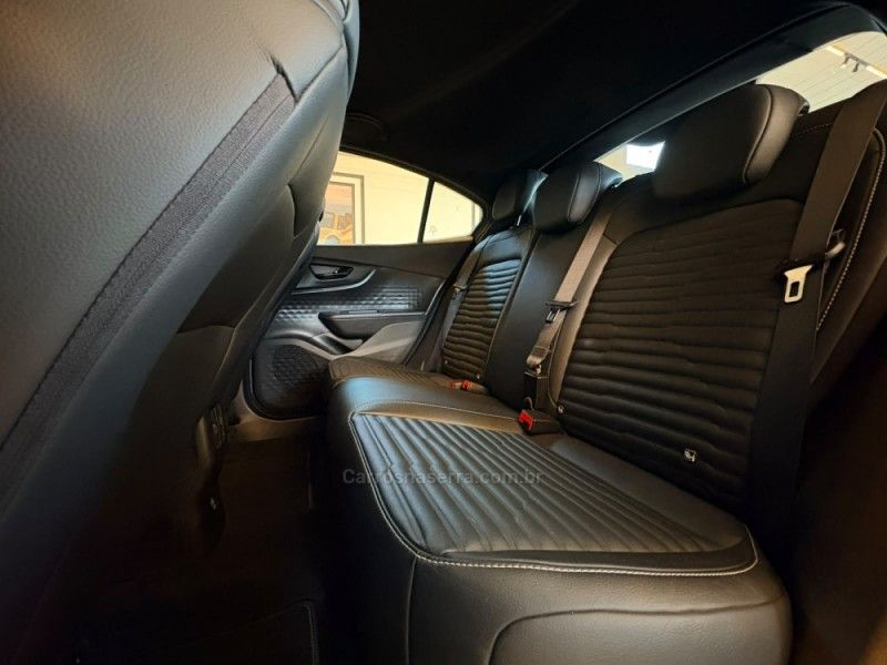 FIAT FASTBACK 1.3 LIMITED EDITION 270 TURBO 2023/2023 AUTOGRIF MOTORS CAMPO BOM / Carros no Vale FIAT FASTBACK 1.3 LIMITED EDITION 270 TURBO 2023/2023 AUTOGRIF MOTORS CAMPO BOM / Carros no Vale