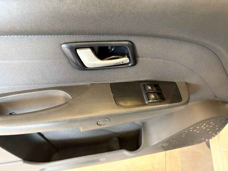 FIAT STRADA 1.4 MPI HARD WORKING CS 8V 2015/2015 AUTOGRIF MOTORS CAMPO BOM / Carros no Vale FIAT STRADA 1.4 MPI HARD WORKING CS 8V 2015/2015 AUTOGRIF MOTORS CAMPO BOM / Carros no Vale