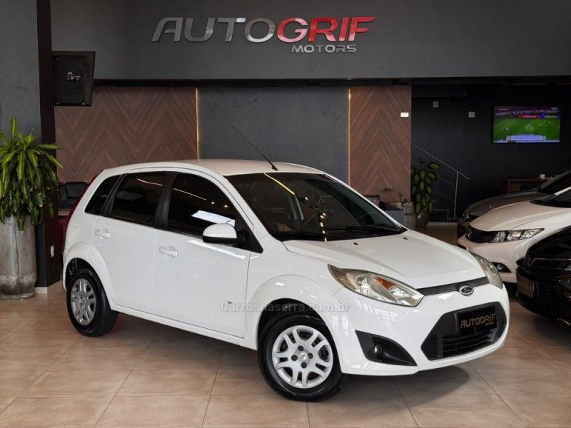 FORD FIESTA 1.6 SE HATCH 16V 2014/2014 AUTOGRIF MOTORS CAMPO BOM / Carros no Vale FORD FIESTA 1.6 SE HATCH 16V 2014/2014 AUTOGRIF MOTORS CAMPO BOM / Carros no Vale