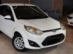 FORD FIESTA 1.6 SE HATCH 16V 2014/2014 AUTOGRIF MOTORS CAMPO BOM / Carros no Vale