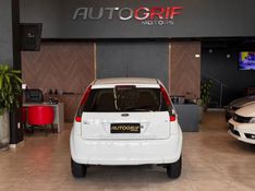 FORD FIESTA 1.6 SE HATCH 16V 2014/2014 AUTOGRIF MOTORS CAMPO BOM / Carros no Vale