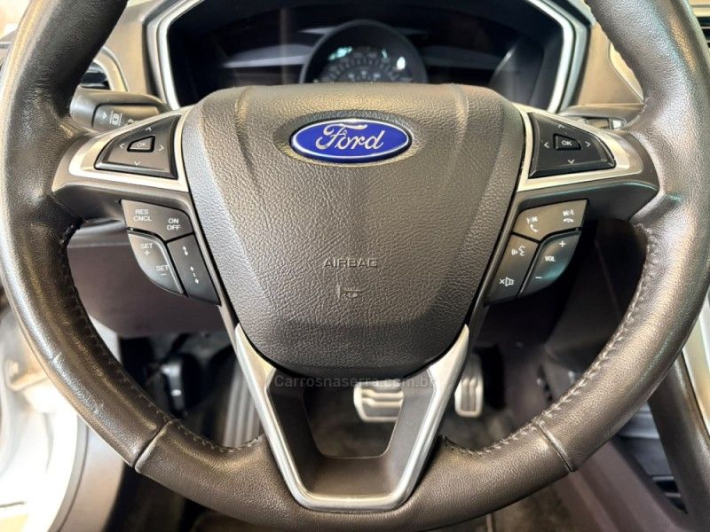 FORD FUSION 2.0 TITANIUM PLUS AWD 16V 2016/2016 AUTOGRIF MOTORS CAMPO BOM / Carros no Vale FORD FUSION 2.0 TITANIUM PLUS AWD 16V 2016/2016 AUTOGRIF MOTORS CAMPO BOM / Carros no Vale