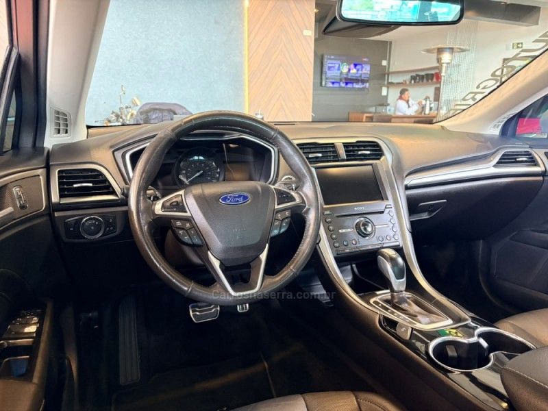 FORD FUSION 2.0 TITANIUM PLUS AWD 16V 2016/2016 AUTOGRIF MOTORS CAMPO BOM / Carros no Vale FORD FUSION 2.0 TITANIUM PLUS AWD 16V 2016/2016 AUTOGRIF MOTORS CAMPO BOM / Carros no Vale