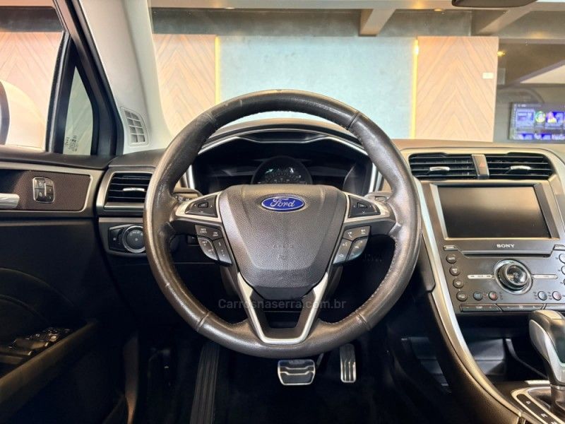 FORD FUSION 2.0 TITANIUM PLUS AWD 16V 2016/2016 AUTOGRIF MOTORS CAMPO BOM / Carros no Vale FORD FUSION 2.0 TITANIUM PLUS AWD 16V 2016/2016 AUTOGRIF MOTORS CAMPO BOM / Carros no Vale