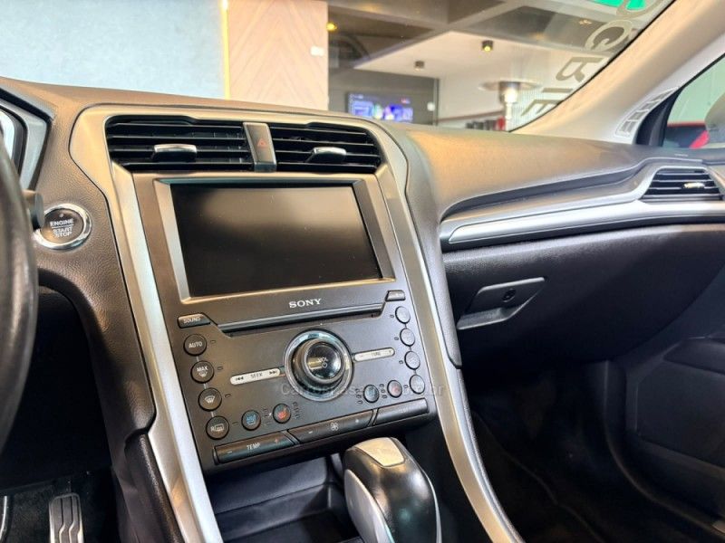 FORD FUSION 2.0 TITANIUM PLUS AWD 16V 2016/2016 AUTOGRIF MOTORS CAMPO BOM / Carros no Vale FORD FUSION 2.0 TITANIUM PLUS AWD 16V 2016/2016 AUTOGRIF MOTORS CAMPO BOM / Carros no Vale