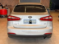 KIA CERATO 1.6 SX E.233 16V 2014/2014 AUTOGRIF MOTORS CAMPO BOM / Carros no Vale