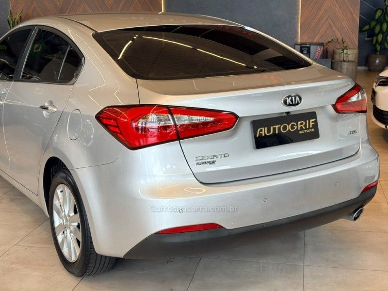 KIA CERATO 1.6 SX E.233 16V 2014/2014 AUTOGRIF MOTORS CAMPO BOM / Carros no Vale KIA CERATO 1.6 SX E.233 16V 2014/2014 AUTOGRIF MOTORS CAMPO BOM / Carros no Vale